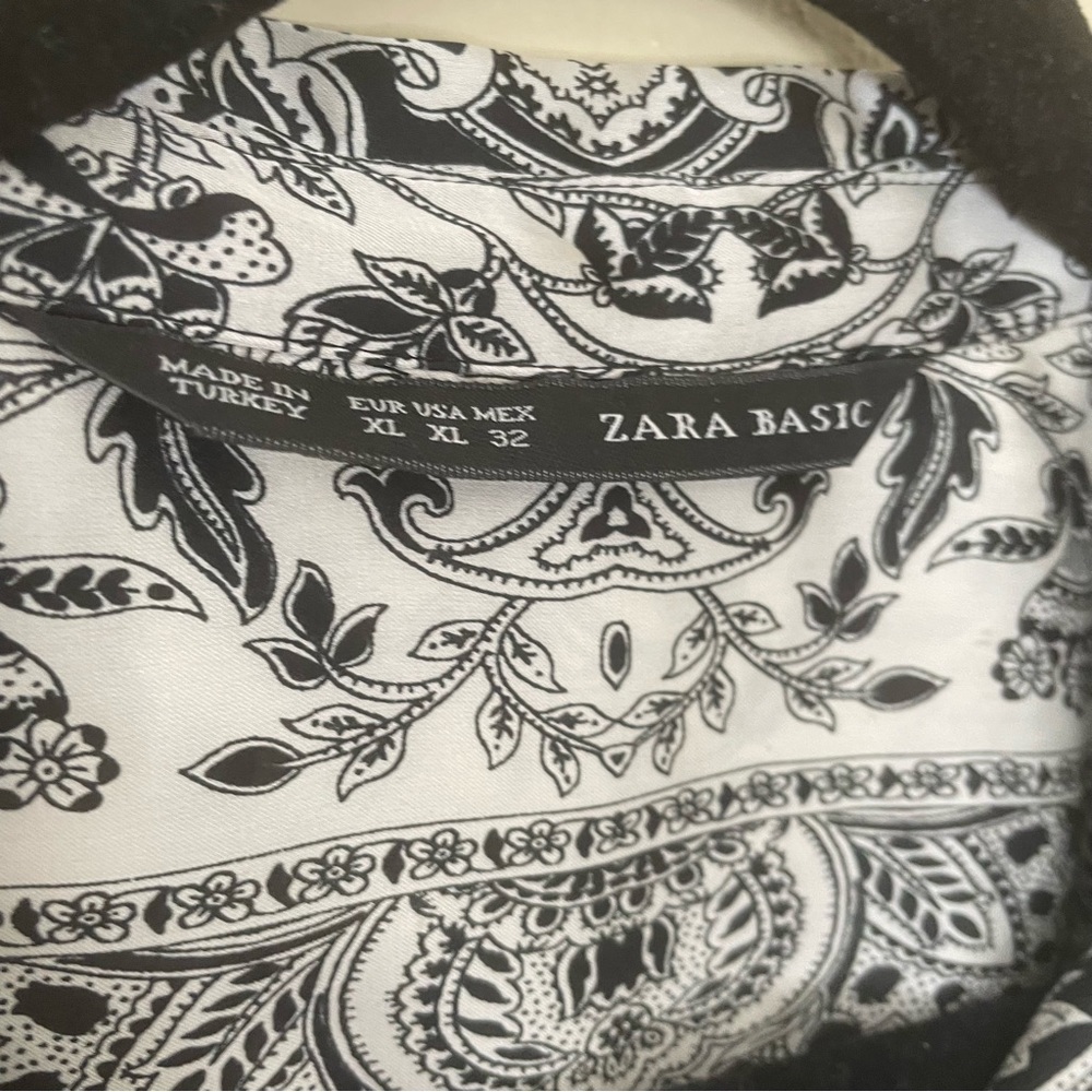Zara Basic Black & White Button Down - image 2